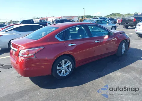 2015 Nissan Altima 2.5 Sv z USA, uszkodzony, nr VIN 1N4AL3AP5FC585471